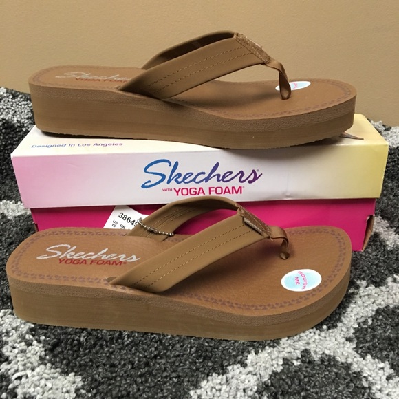 skechers brown flip flops